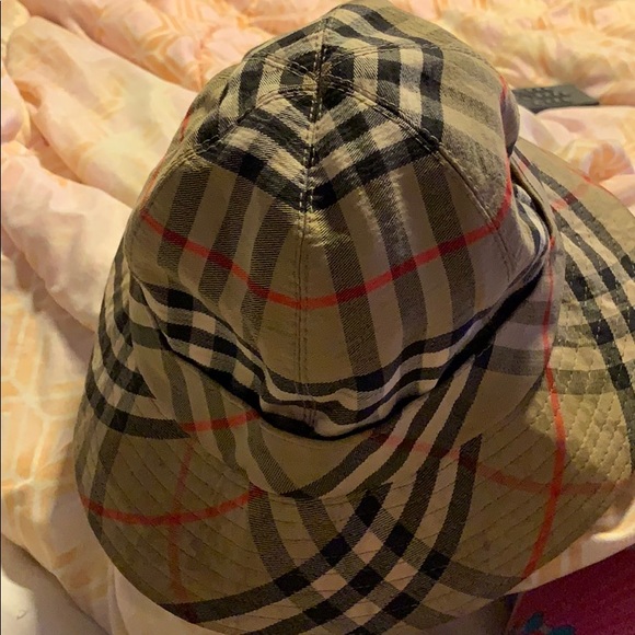 Authentic Burberry rain hat - Picture 1 of 2